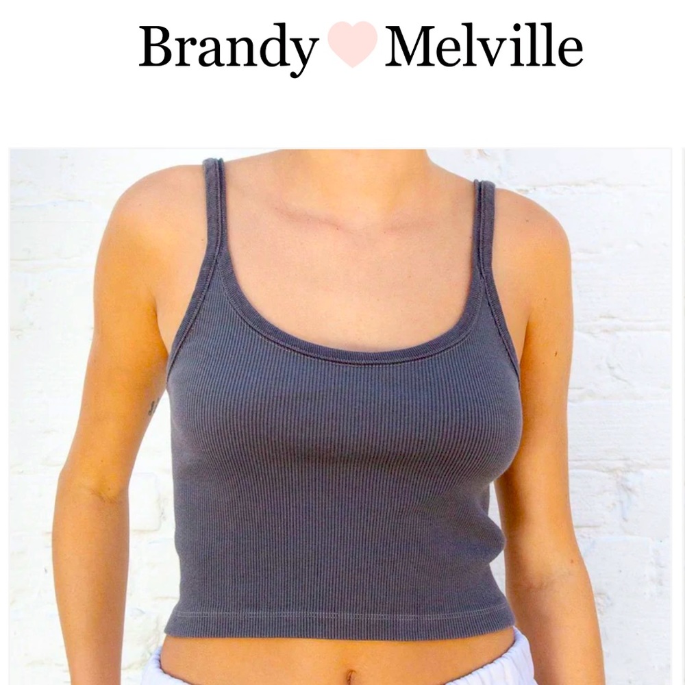 SOLD🧡Brandy Melville Ribbed Scoop Tank Top